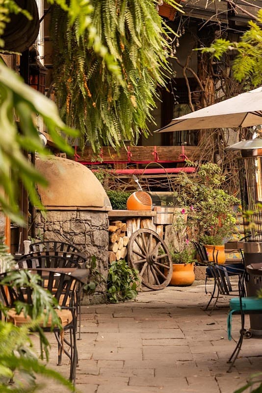 Mesón de Leyendas Breakfast & Downtown