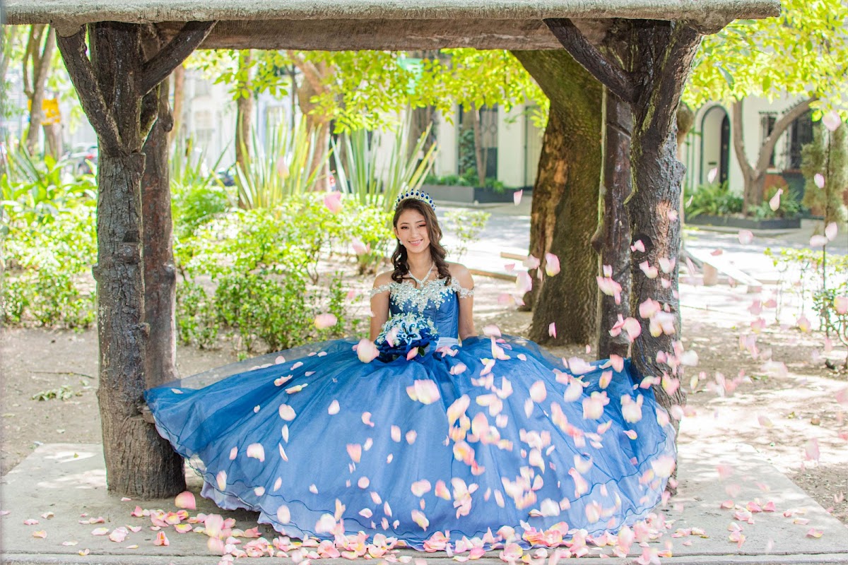 Shofare Photo & Video